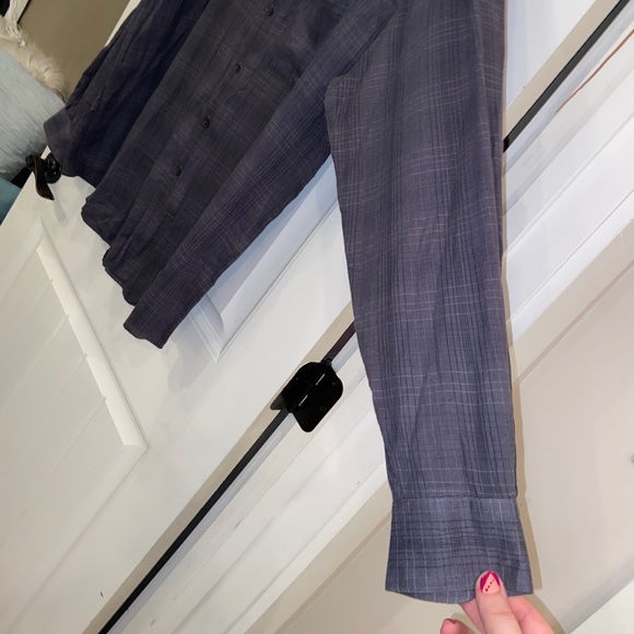 Perry Ellis Button Up - Picture 8 of 11